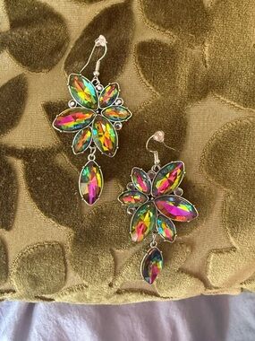 Vintage Rainbow Multi-Color Crystal Floral Drop Earrings 🌿